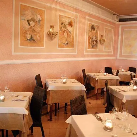 Alba Sul Mare 酒店 3*