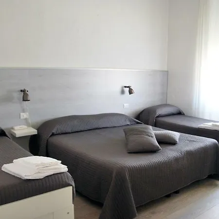 Alba Sul Mare 酒店 利多迪卡马约雷